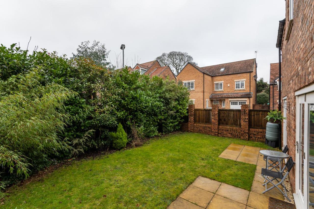 Spacious And Modern Townhouse I Pass The Keys York Extérieur photo